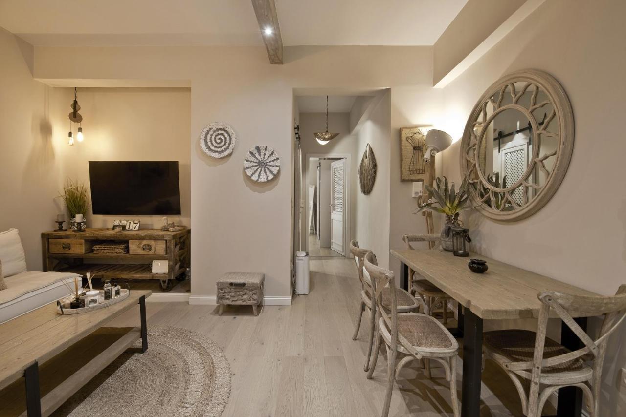Stylish Apartment At Pagrati Athens Luaran gambar